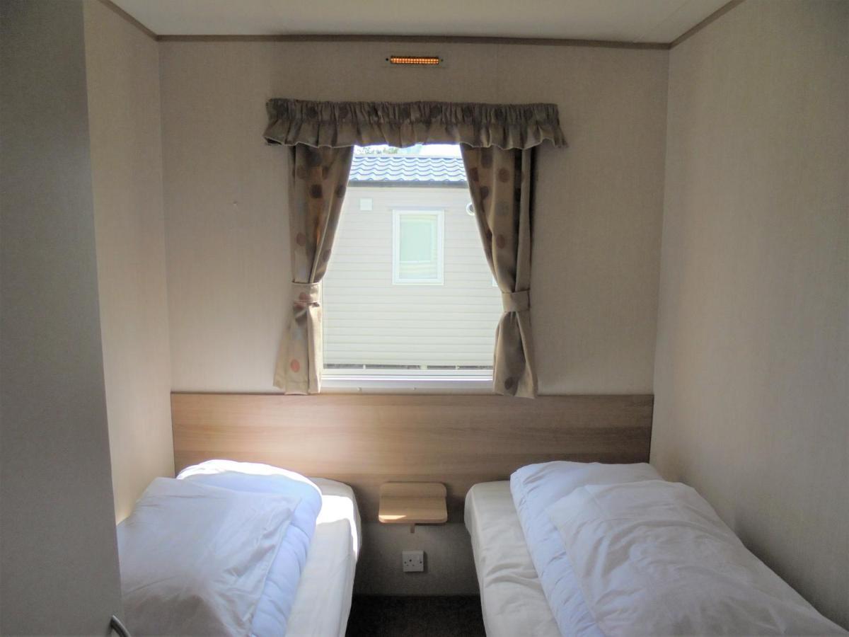 Kingfisher : Horizon Ii:- 8 Berth, Close To Site Entrance Ingoldmells Bagian luar foto